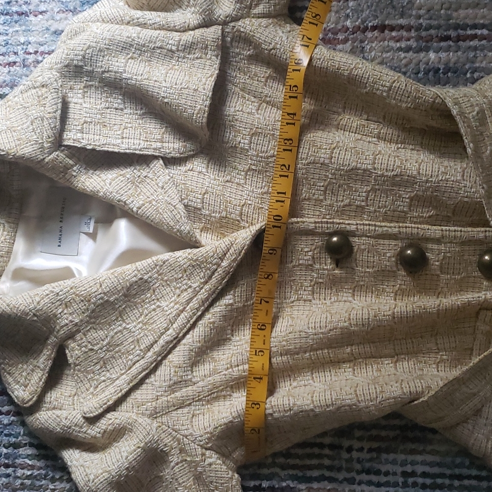 BANANA REPUBLIC Boucle Belted Wool/Cotton blend Coat Sz M - Picture 9 of 12